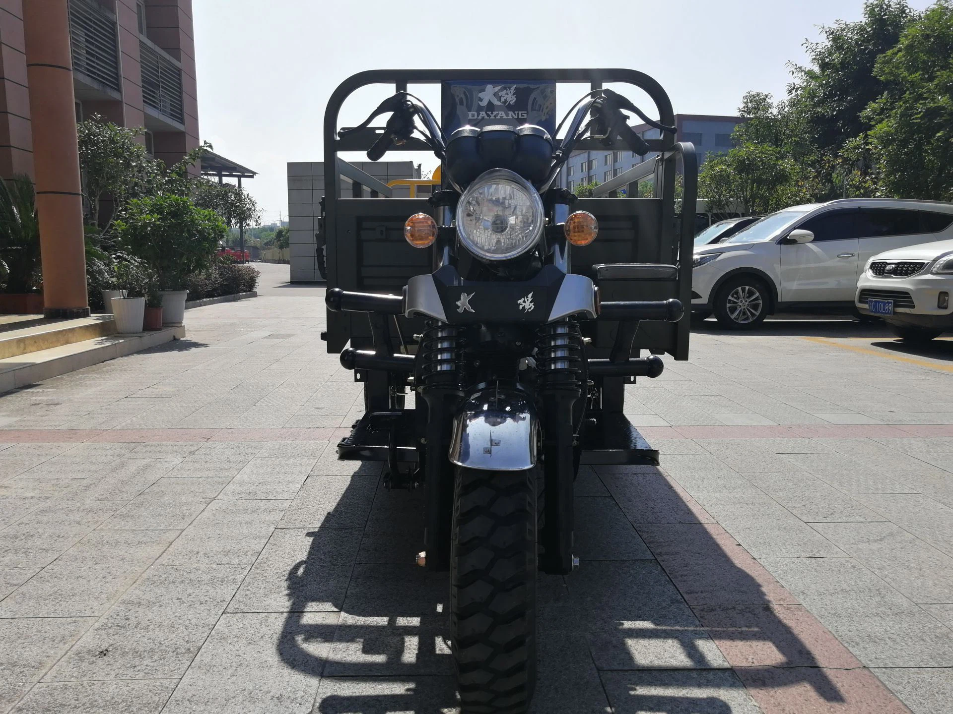 150CC Cargo Tricycle Three Wheeler factory