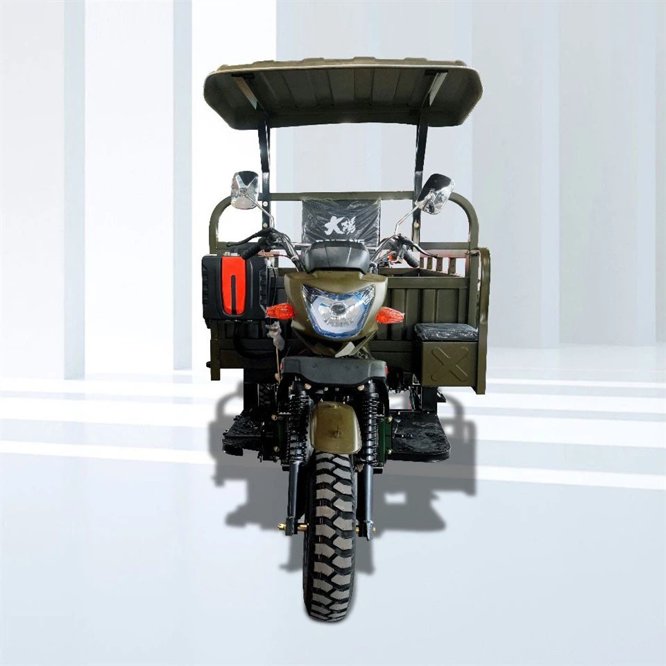 Powerful Semi Cabin Three Wheeled Tricycle With Big Container